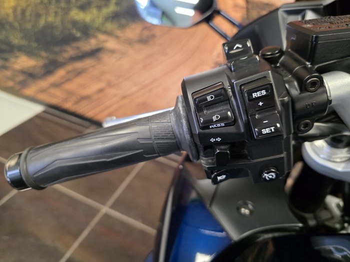 2023 Yamaha FJR1300AE BLUE