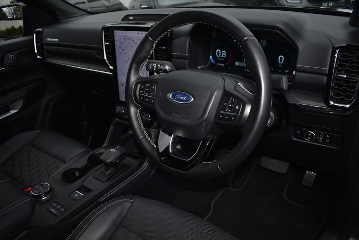 2025 Ford Everest Platinum
