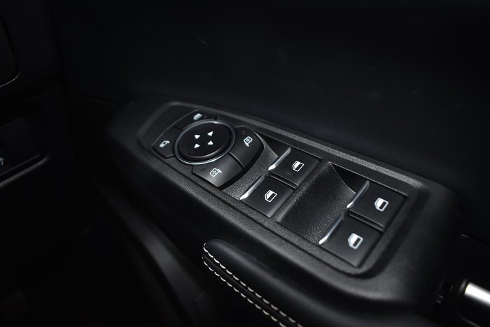 2025 Ford Everest Platinum