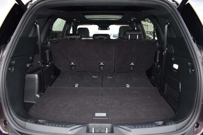 2025 Ford Everest Platinum