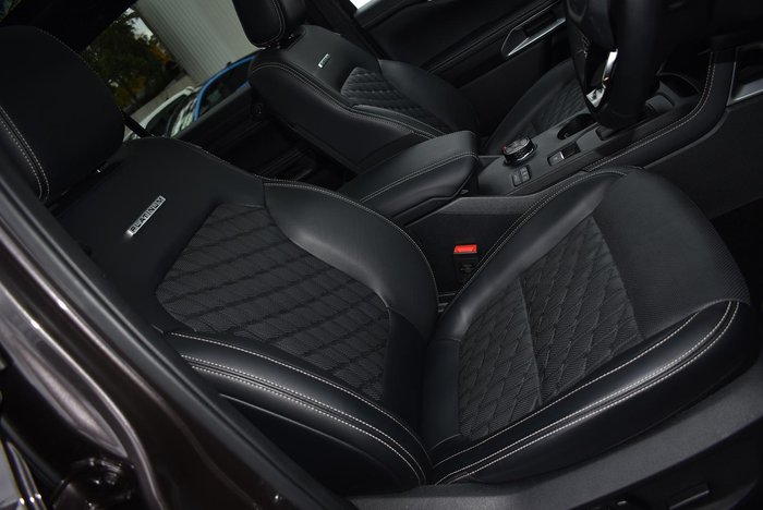 2025 Ford Everest Platinum