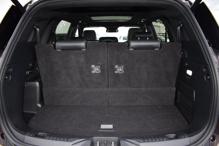 2025 Ford Everest Platinum