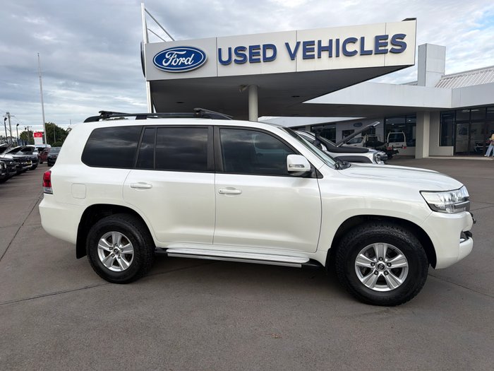 2017 Toyota Landcruiser Altitude