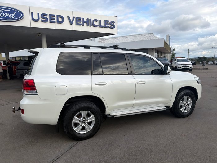 2017 Toyota Landcruiser Altitude
