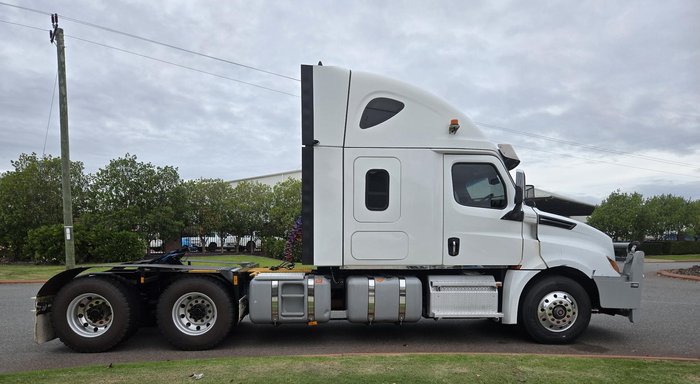 2021 Freightliner Cascadia