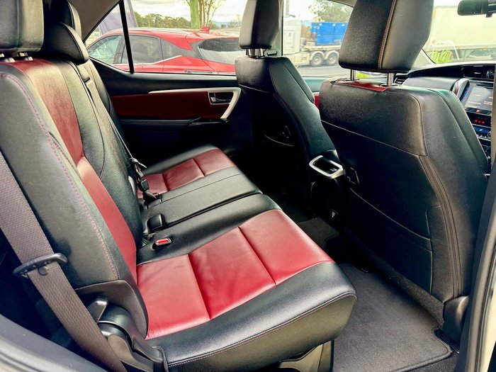 2018 Toyota Fortuner Crusade GUN156R 4X4 Dual Range Glacier White
