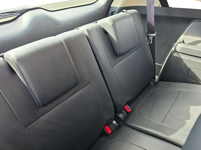 2020 Mitsubishi Outlander LS
