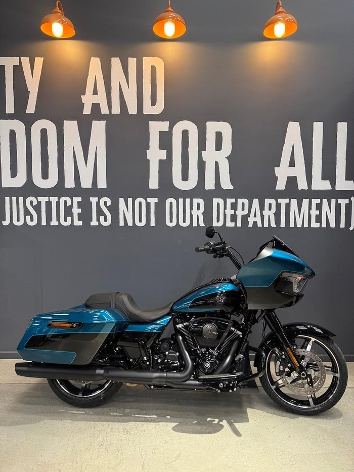 Harley-Davidson Road Glide 117 (FLTRX) Touring