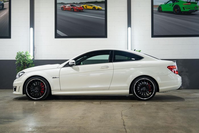 2012 Mercedes-Benz C-Class C63 AMG Performance Package
