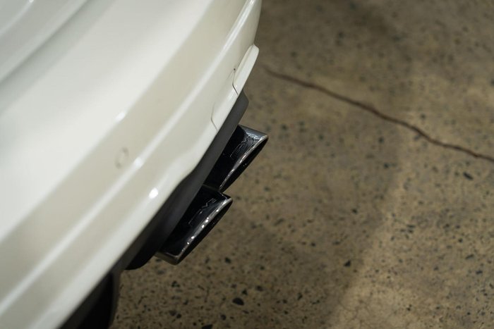 2012 Mercedes-Benz C-Class C63 AMG Performance Package