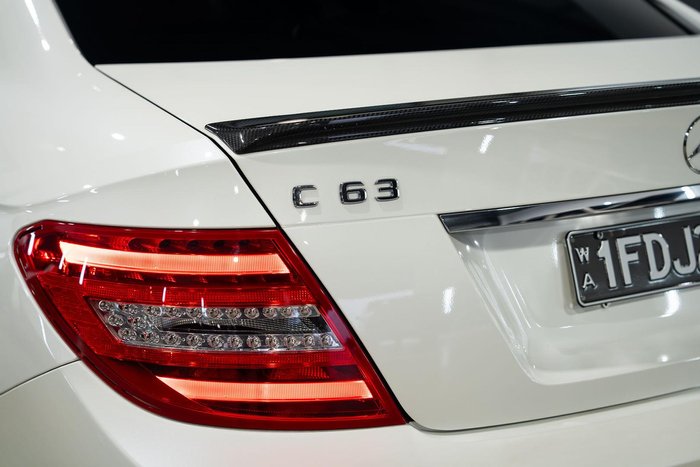 2012 Mercedes-Benz C-Class C63 AMG Performance Package