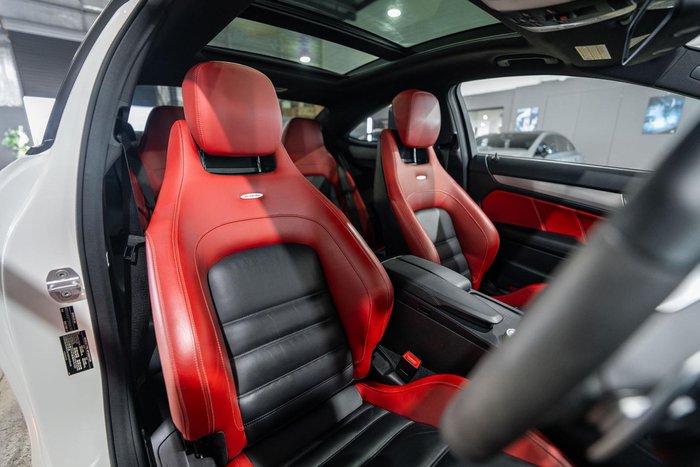 2012 Mercedes-Benz C-Class C63 AMG Performance Package