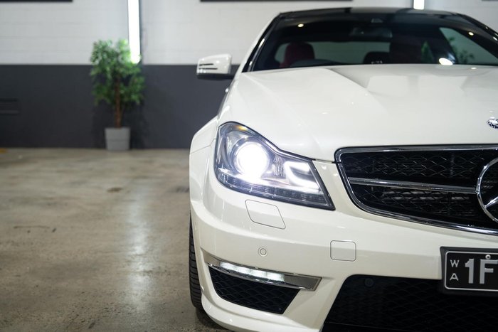 2012 Mercedes-Benz C-Class C63 AMG Performance Package