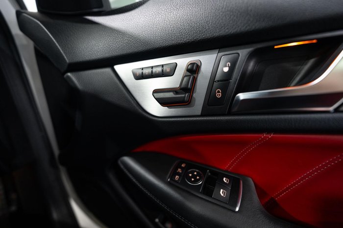 2012 Mercedes-Benz C-Class C63 AMG Performance Package