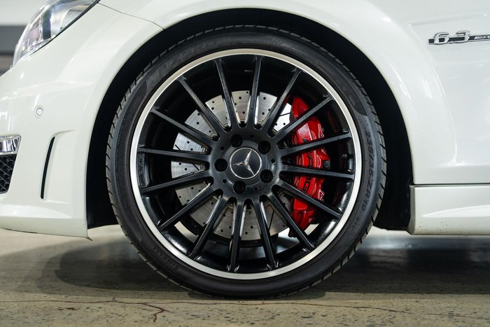 2012 Mercedes-Benz C-Class C63 AMG Performance Package