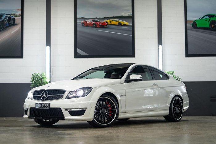 2012 Mercedes-Benz C-Class C63 AMG Performance Package