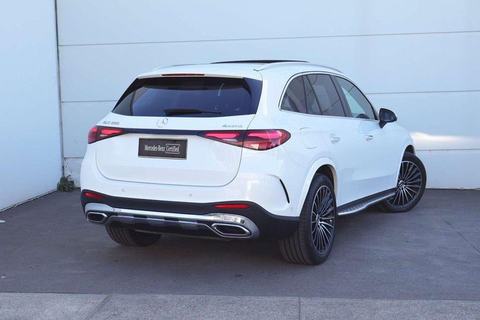 2025 Mercedes-Benz GLC-Class GLC300