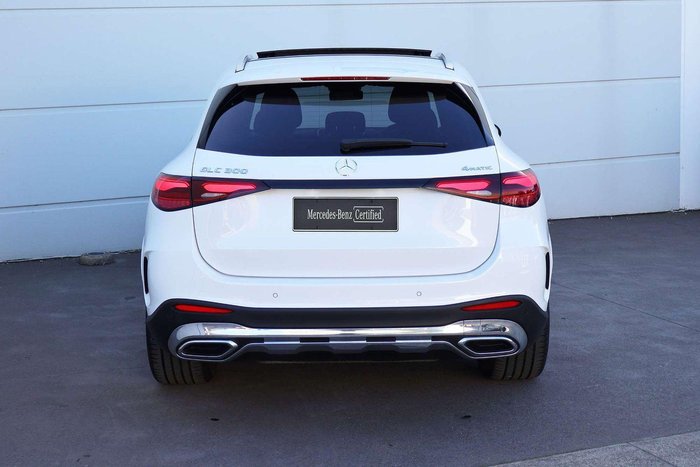 2025 Mercedes-Benz GLC-Class GLC300