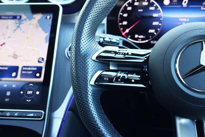 2025 Mercedes-Benz GLC-Class GLC300
