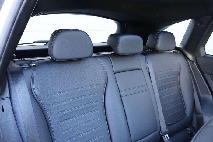 2025 Mercedes-Benz GLC-Class GLC300