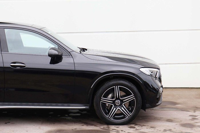 2025 Mercedes-Benz GLC-Class GLC300