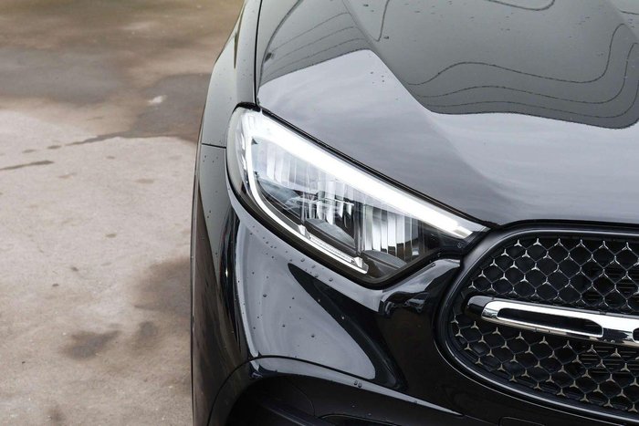 2025 Mercedes-Benz GLC-Class GLC300
