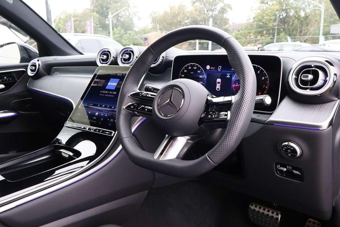 2025 Mercedes-Benz GLC-Class GLC300