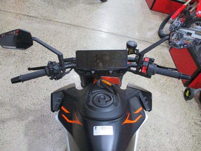 2026 Ktm 990 DUKE R ORANGE