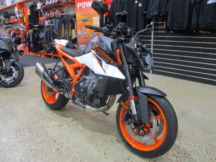 2026 Ktm 990 DUKE R ORANGE