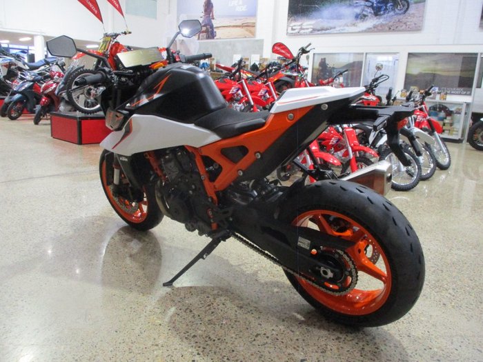 2026 Ktm 990 DUKE R ORANGE