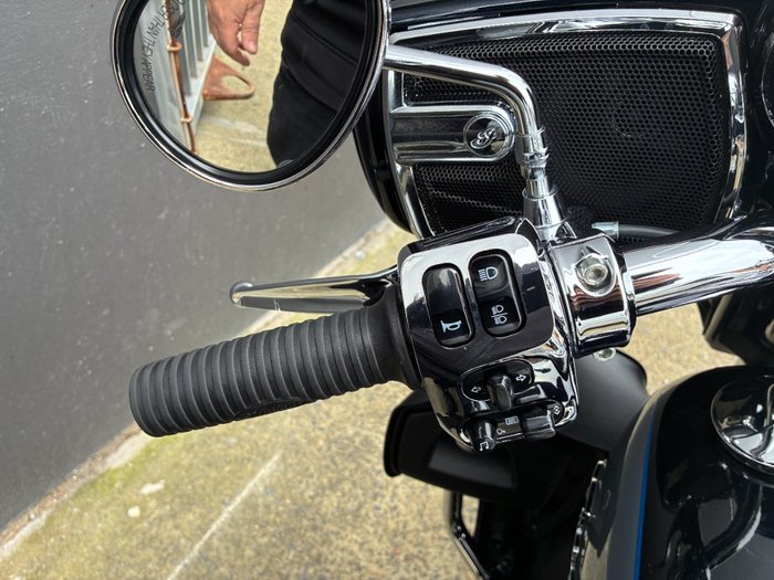 2021 Indian ROADMASTER LIMITED GREY