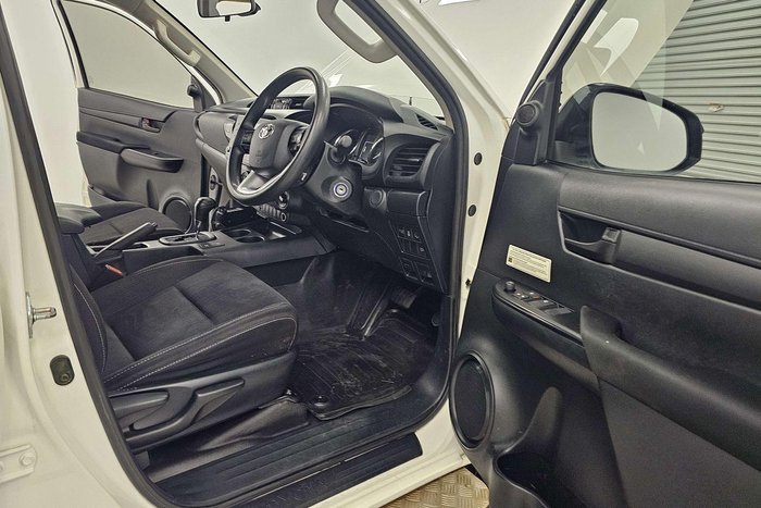 2020 Toyota Hilux SR GUN126R 4X4 Dual Range Glacier White