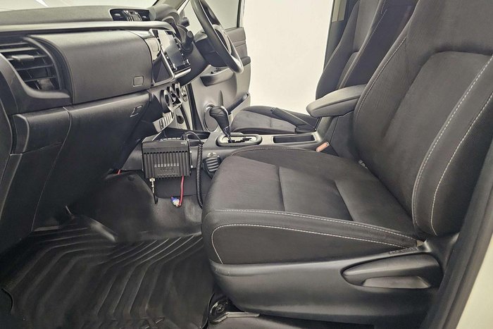2020 Toyota Hilux SR GUN126R 4X4 Dual Range Glacier White