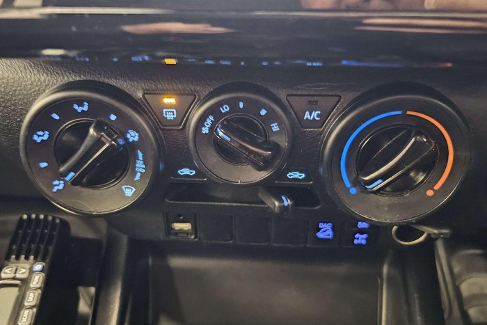 2020 Toyota Hilux SR GUN126R 4X4 Dual Range Glacier White