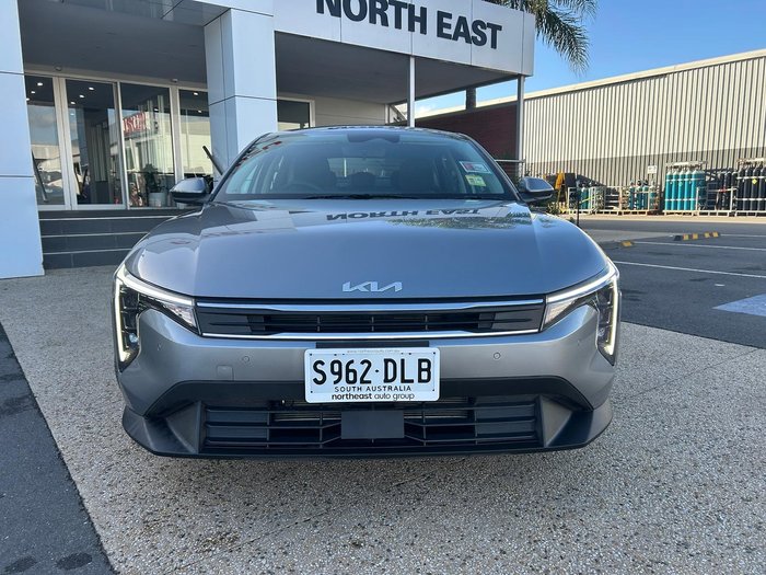 2025 Kia K4 Sport