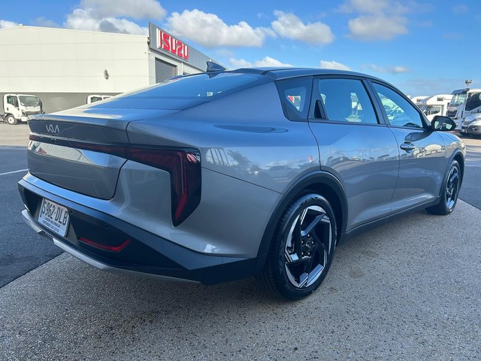 2025 Kia K4 Sport
