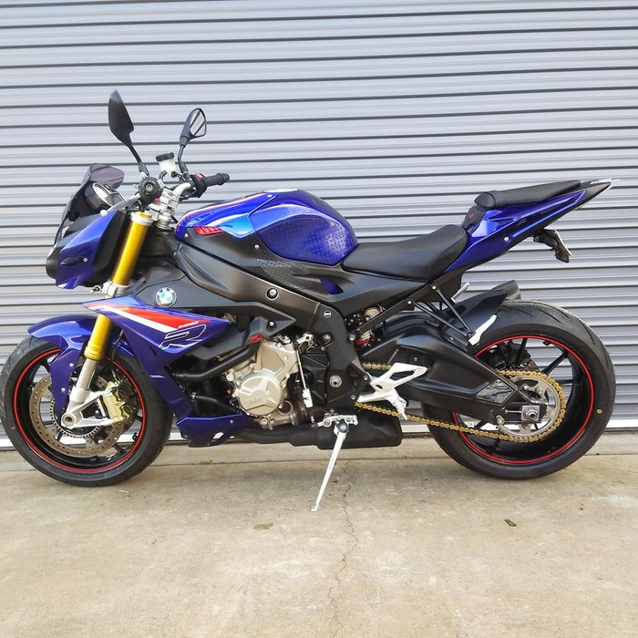 2019 BMW