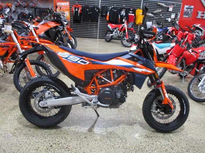 2024 Ktm 690 SMC R ORANGE