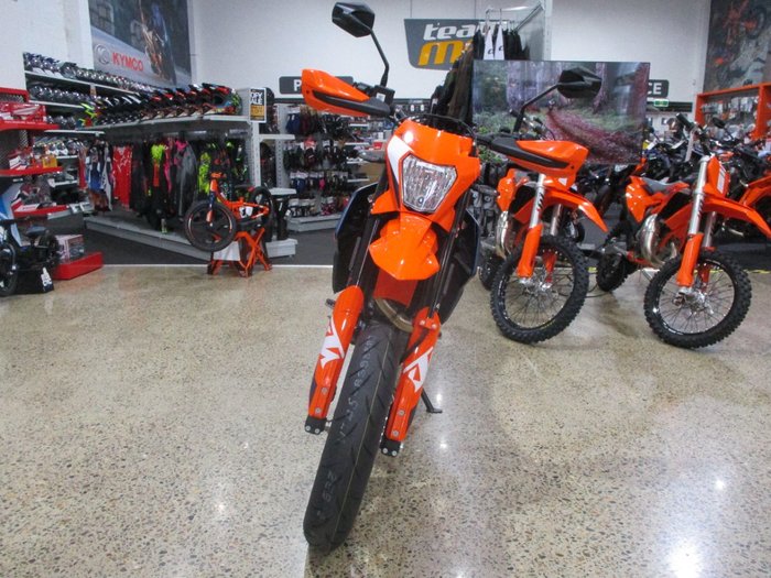 2024 Ktm 690 SMC R ORANGE
