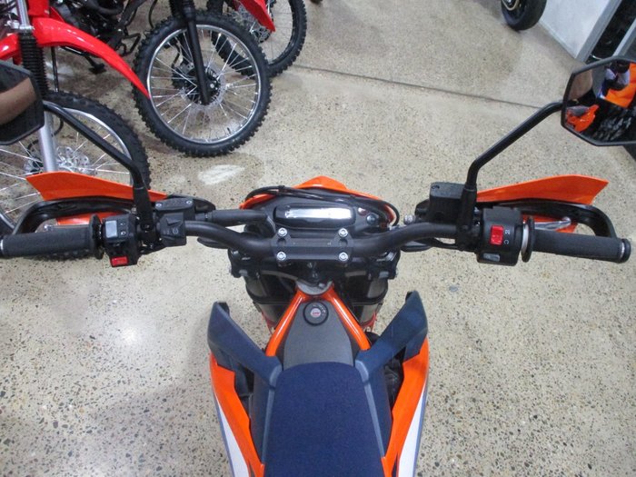 2024 Ktm 690 SMC R ORANGE