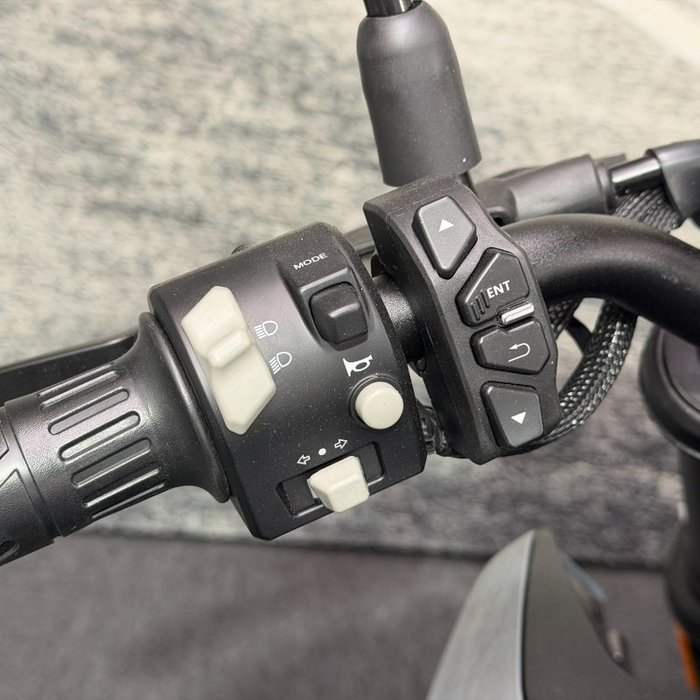 2025 CFMOTO 300 NK ABS Black
