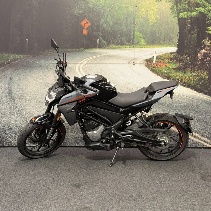 2025 CFMOTO 300 NK ABS Black