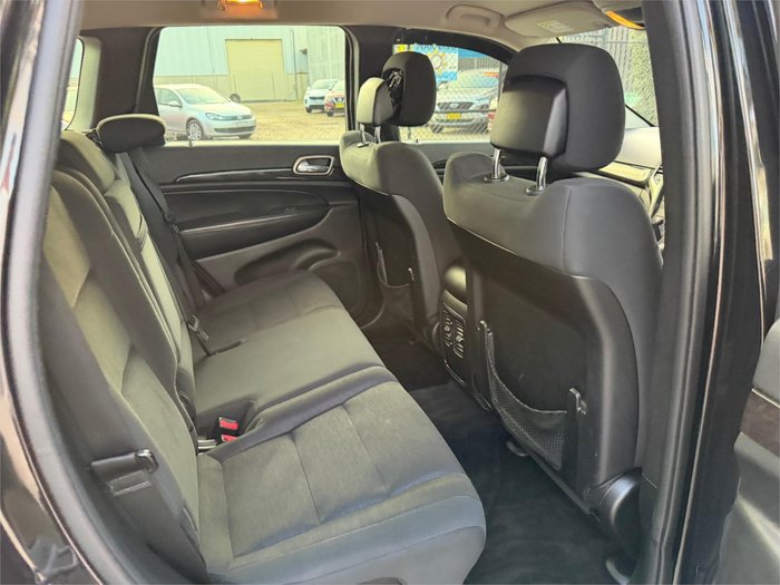 2012 JEEP GRAND CHEROKEE LAREDO (4x4)