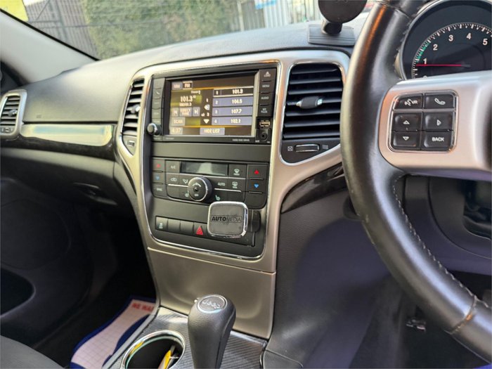 2012 JEEP GRAND CHEROKEE LAREDO (4x4)