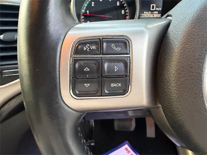 2012 JEEP GRAND CHEROKEE LAREDO (4x4)