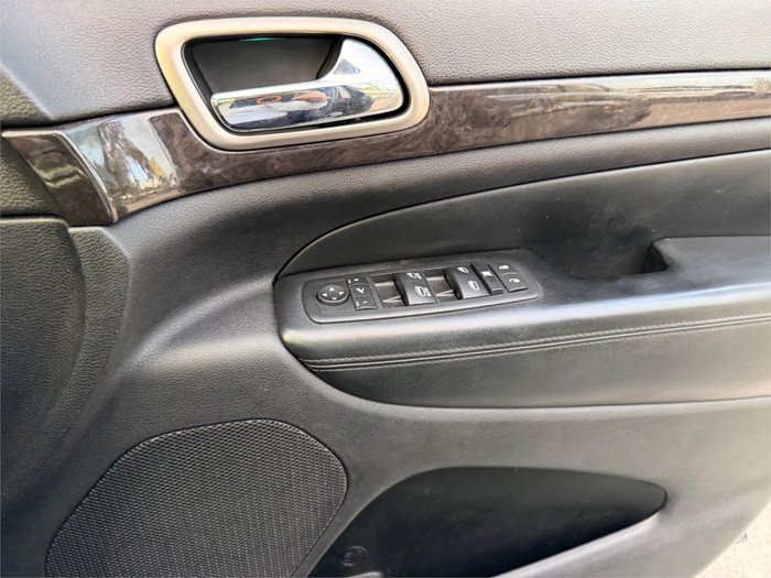 2012 JEEP GRAND CHEROKEE LAREDO (4x4)