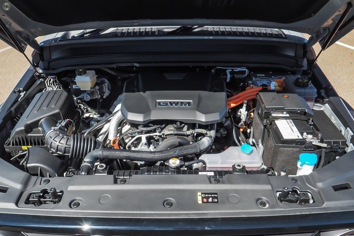 2025 GWM Tank 300 Lux Hybrid