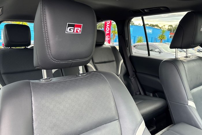 2025 Toyota Landcruiser GR Sport