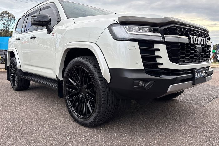 2025 Toyota Landcruiser GR Sport