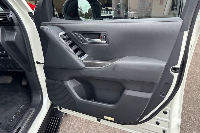 2025 Toyota Landcruiser GR Sport